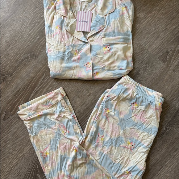 In My Sundays Pigs Fly Pajama Set - Picture 3 of 3